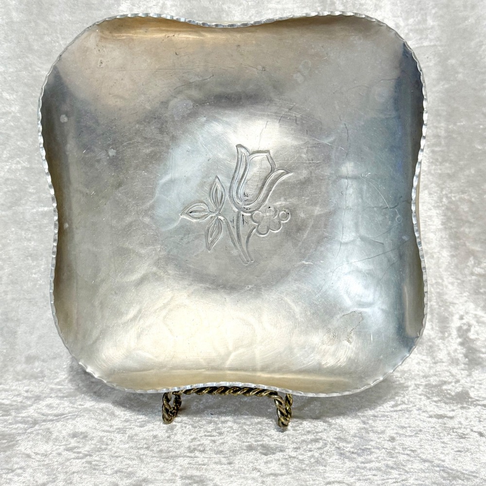 Vintage Buenilum Hand Wrought‎ Aluminum Tray Dish Rose Floral Accent Decor